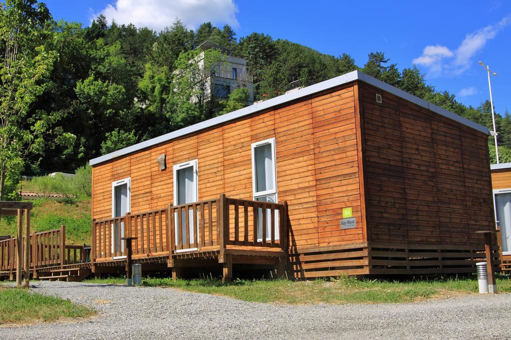 Camping Lou Gourdan Ξενοδοχείο Puget-Théniers Εξωτερικό φωτογραφία